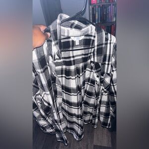 Time and Tru Monochrome Plaid Top